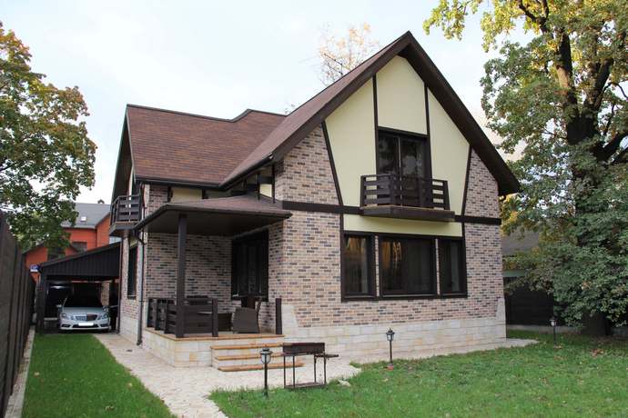 Дачные домики часто строят в 2 этажа