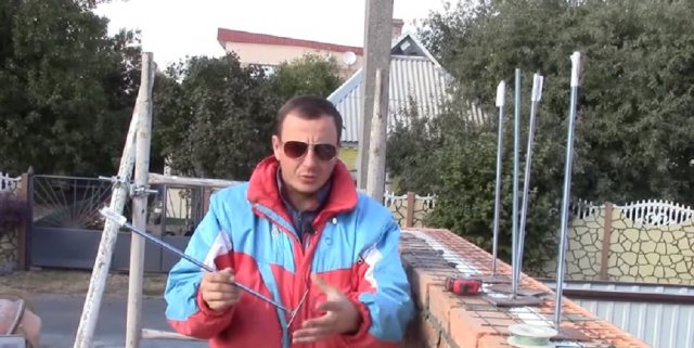 Как крепить мауэрлат к кирпичной стене