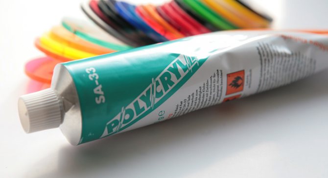 Клей_для_пластика