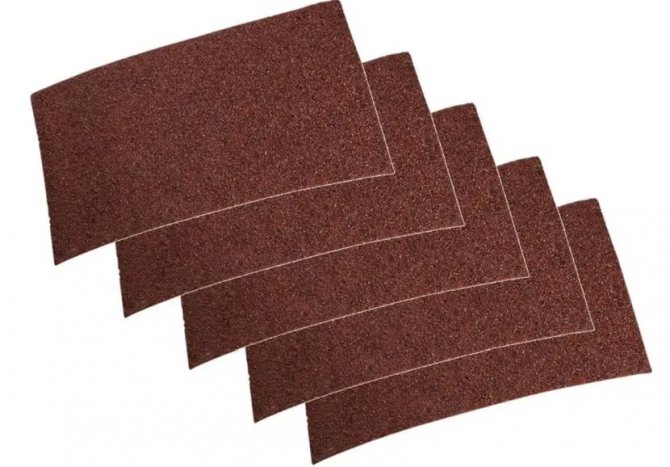 Листы наждачной бумаги