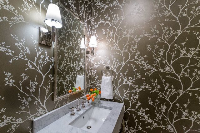 обои в туалете