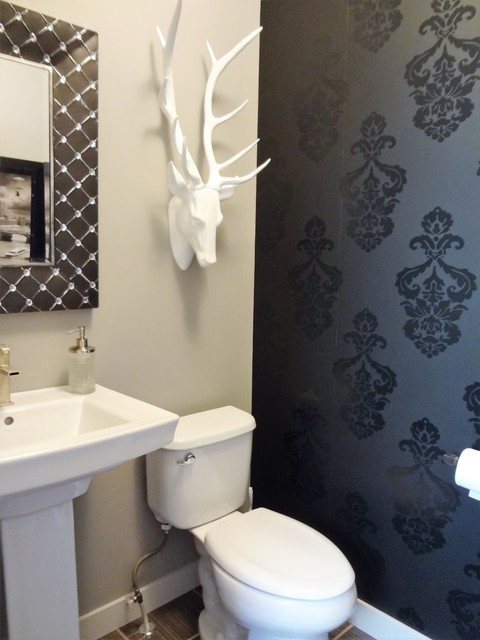 обои в туалете