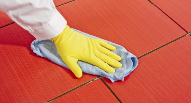 очистка плитки от клея