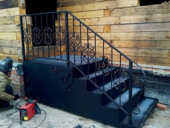 Перила из профильной трубы своими руками фото