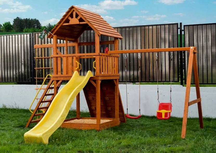 Там, где есть дети, обязательно должна быть детская площадка