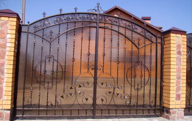 ворота_поликарбонат