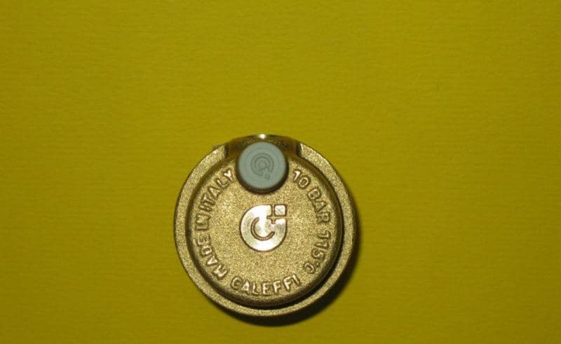 Воздухоотводчики для систем отопления: виды и установка