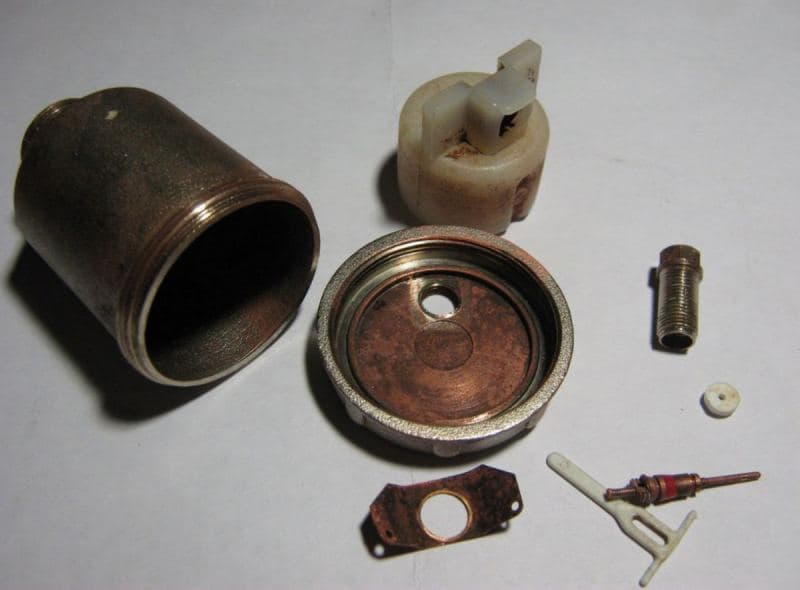 Воздухоотводчики для систем отопления: виды и установка