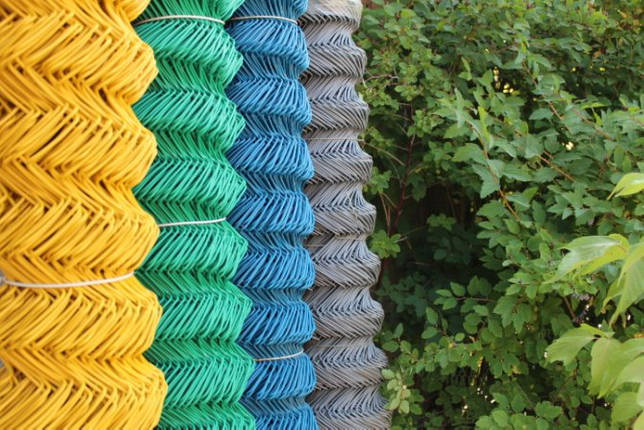 Заборы и особенности их устройства