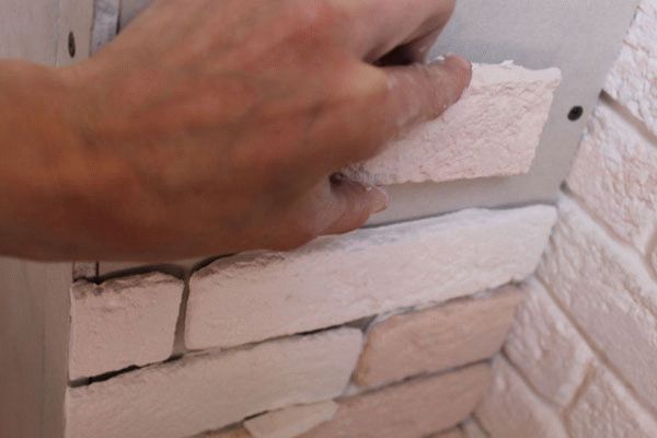 Монтаж гипсового кирпича Монтаж гипсового кирпича