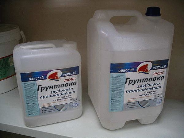 Грунтовка для ванной Грунтовка стен в ванной должна проводиться спациальным составом, предназначенным для влажных помещений