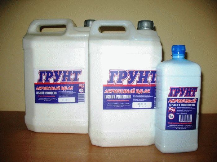 Акриловая грунтовка глубокого проникновения Акриловая грунтовка глубокого проникновения защитит гипсокартон от воздействия влаги и создаст отличную атгезию с отделочными материалами