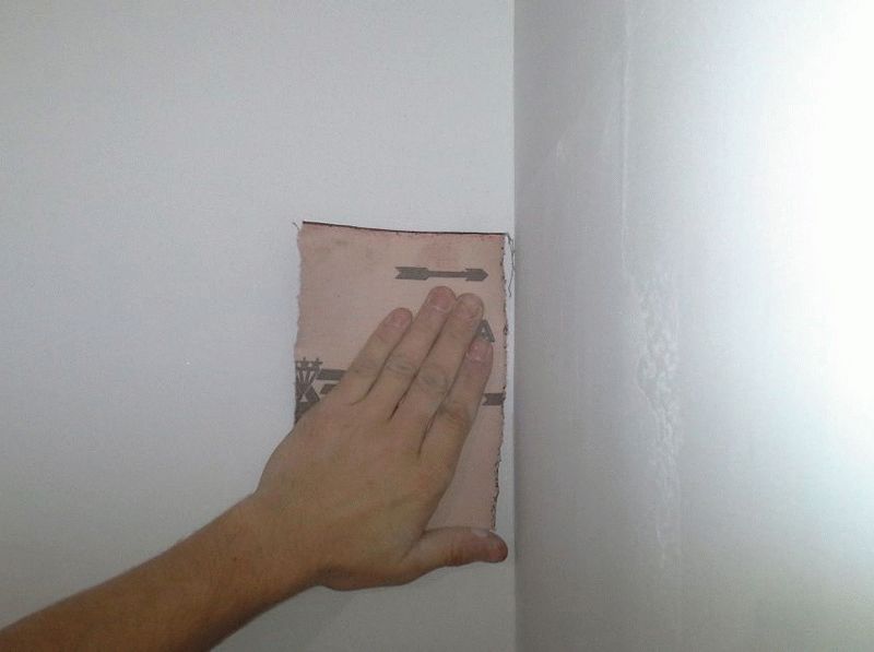 Шлифовка угла Финишным этапом шпаклевания углов является шлифовка