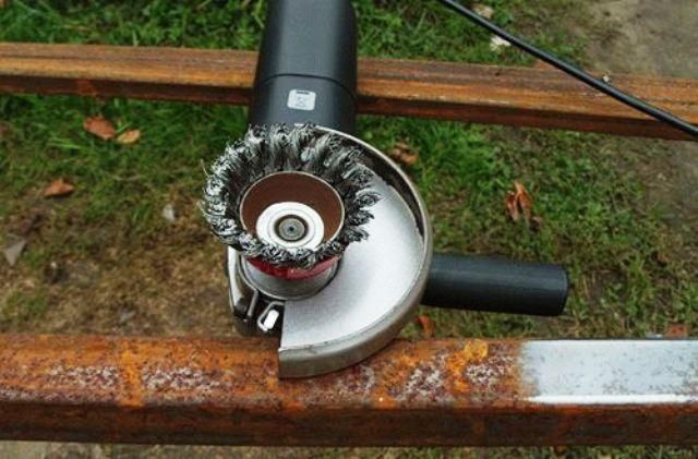 Корд-щетка для зачистки коррозии