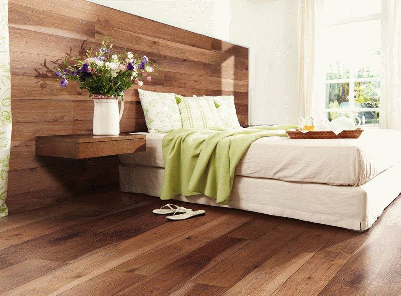 Отделка ламинатом Чаще всего ламинат на стенах является декоративной составляющей интерьера, но он также может применяться в качестве надежного и износостойкого покрытия