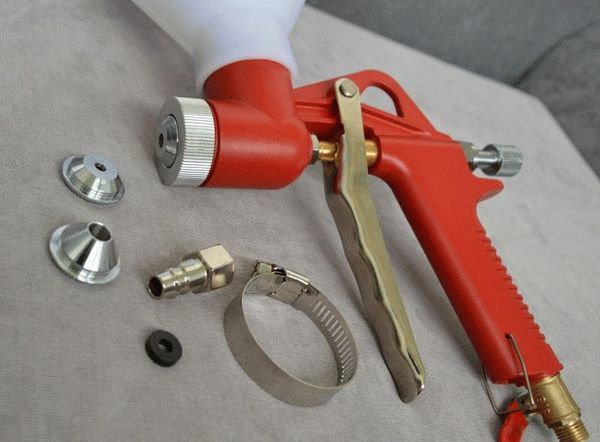 Устройство картушного пистолета Картушный пистолет и сменные насадки к нему