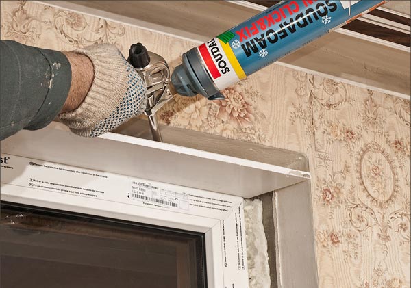 Установка откоса на клей Установка откоса на клей