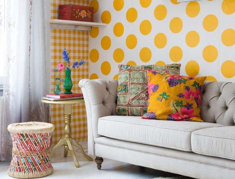 Окраска стены в горошек Яркая окраска стены в горошек