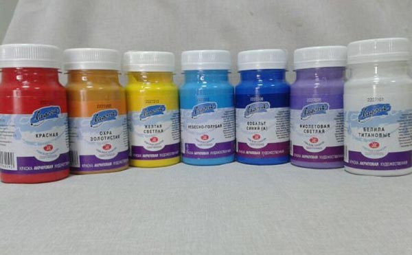 Базовые цвета краски Смешивание базовых цветов дает возможность получить множество разных оттенков, при этом можно существенно сэкономить на покупке