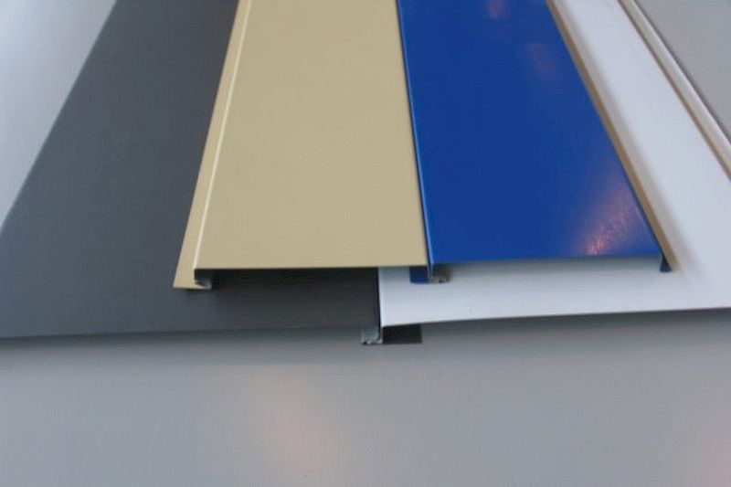 Стальная вертикальная модель сайдинга