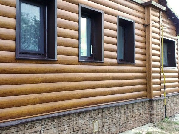 Металлосайдинг для частных домов Металлический сайдинг считается одним из самых долговечных