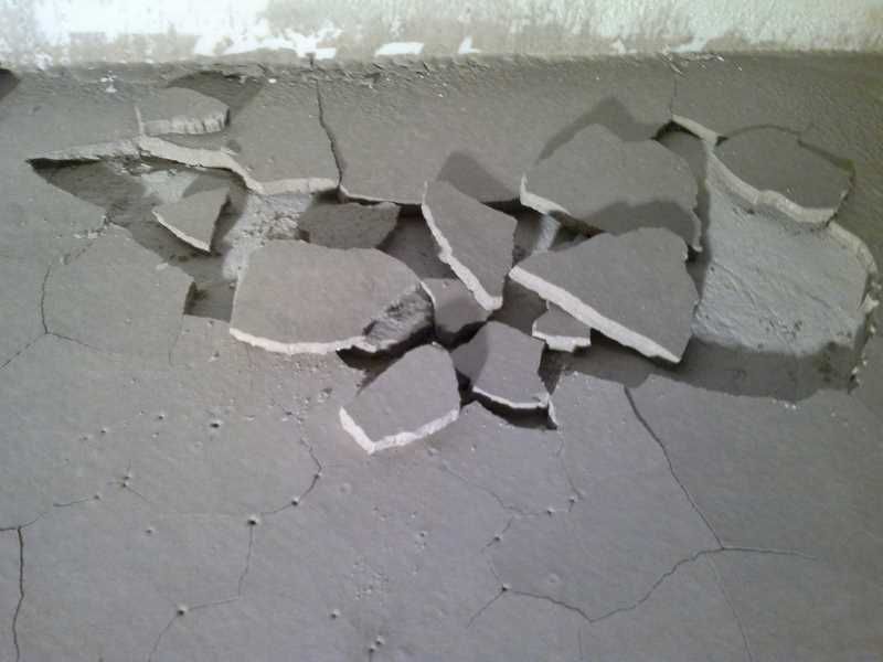 Отслоение бетонного слоя
