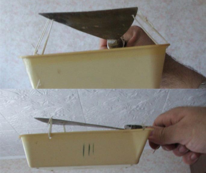 Шпатель с контейнером Если работает один человек,то уменьшить загрязнения при удалении побелки поможет самодельное приспособление - шпатель с контейнером