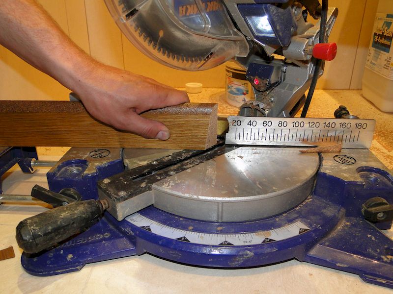 Торцовка для подрезки плинтуса