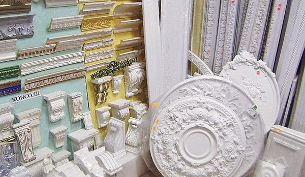 Потолочные галтели из алебастра