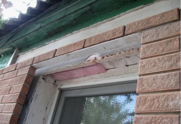 Облицовочная кладка на оконном проеме