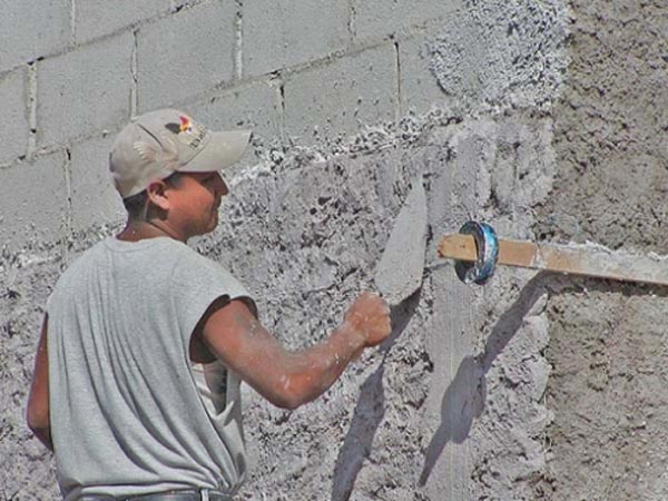 Штукатурка фасада известковым раствором Штукатурка фасада известковым раствором