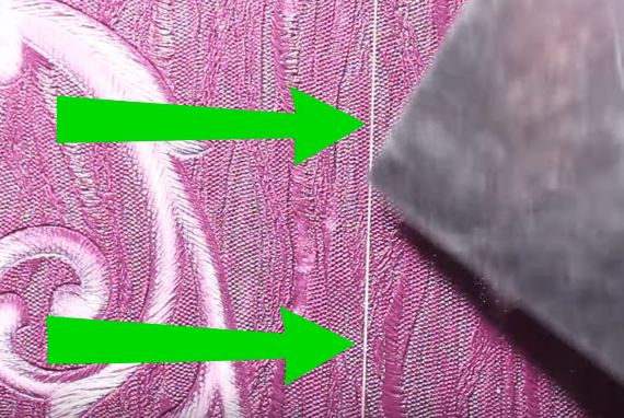 Разошедшийся стык на обоях