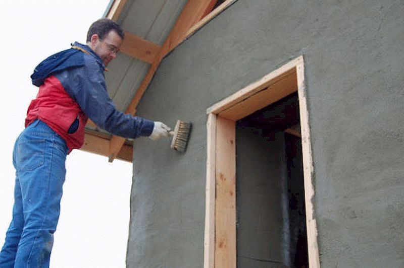 Грунтовка фасада перед монтажом сайдинга