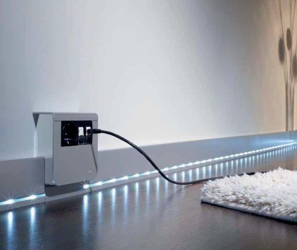 Алюминиевые плинтуса с подсветкой