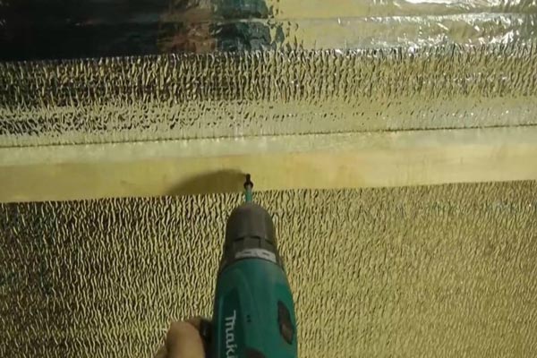 Крепление деревянной обрешетки Крепление деревянной обрешетки