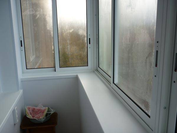 Отделка балкона сэндвич-панелями Отделка балкона сэндвич-панелями