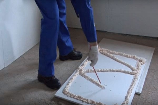 Монтаж откоса на монтажную пену Монтаж откоса на монтажную пену