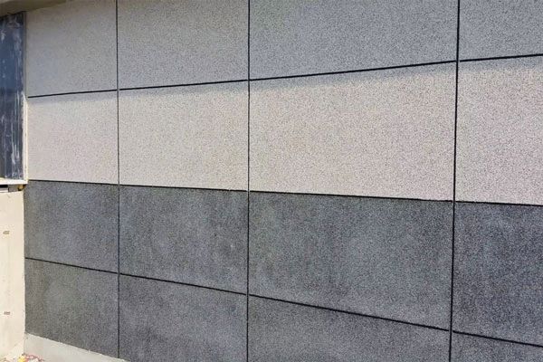 Отделка фасада минеральной штукатуркой Отделка фасада минеральной штукатуркой