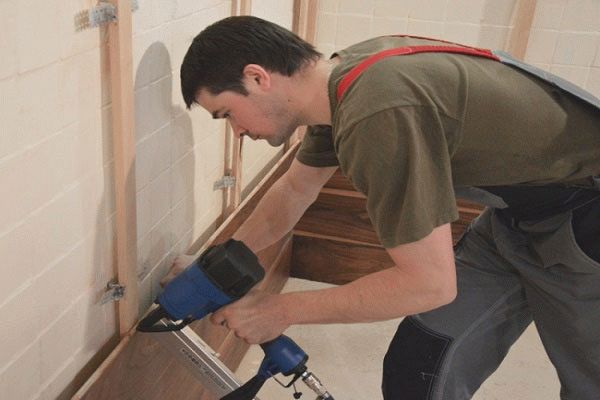 Монтаж панелей на каркас Монтаж панелей на каркас