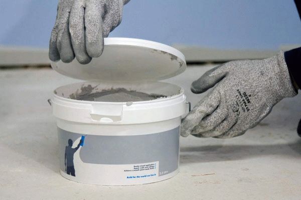 Выравнивание шпатлевкой Выравнивание шпатлевкой