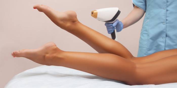 ЛАЗЕРНАЯ ЭПИЛЯЦИЯ И ОФТАЛЬМОЛОГИЧЕСКИЕ ОСЛОЖНЕНИЯ: КАК ОБЕСПЕЧИТЬ БЕЗОПАСНОСТЬ ДЛЯ СПЕЦИАЛИСТА И ПАЦИЕНТА